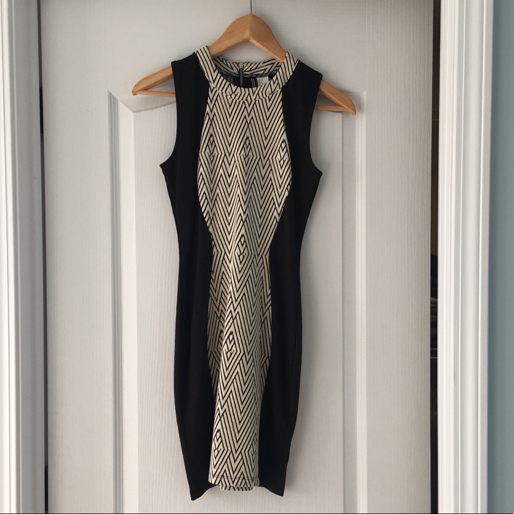 H&M DIVIDED Stretch/Bodycon Dress